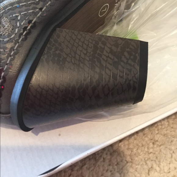 Tall Grey Helen's Heart Sequins Boots - Picture 4 of 4